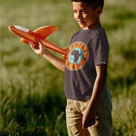 Afrika Joe Kids Graphic “Afrika Borwa” Tee Shirt 7-8 yrs - Picture 1 of 7